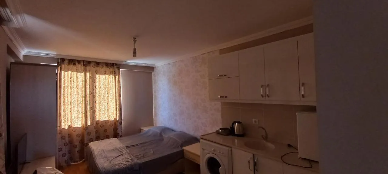 Gueler Hotel أنطاليا 3*,